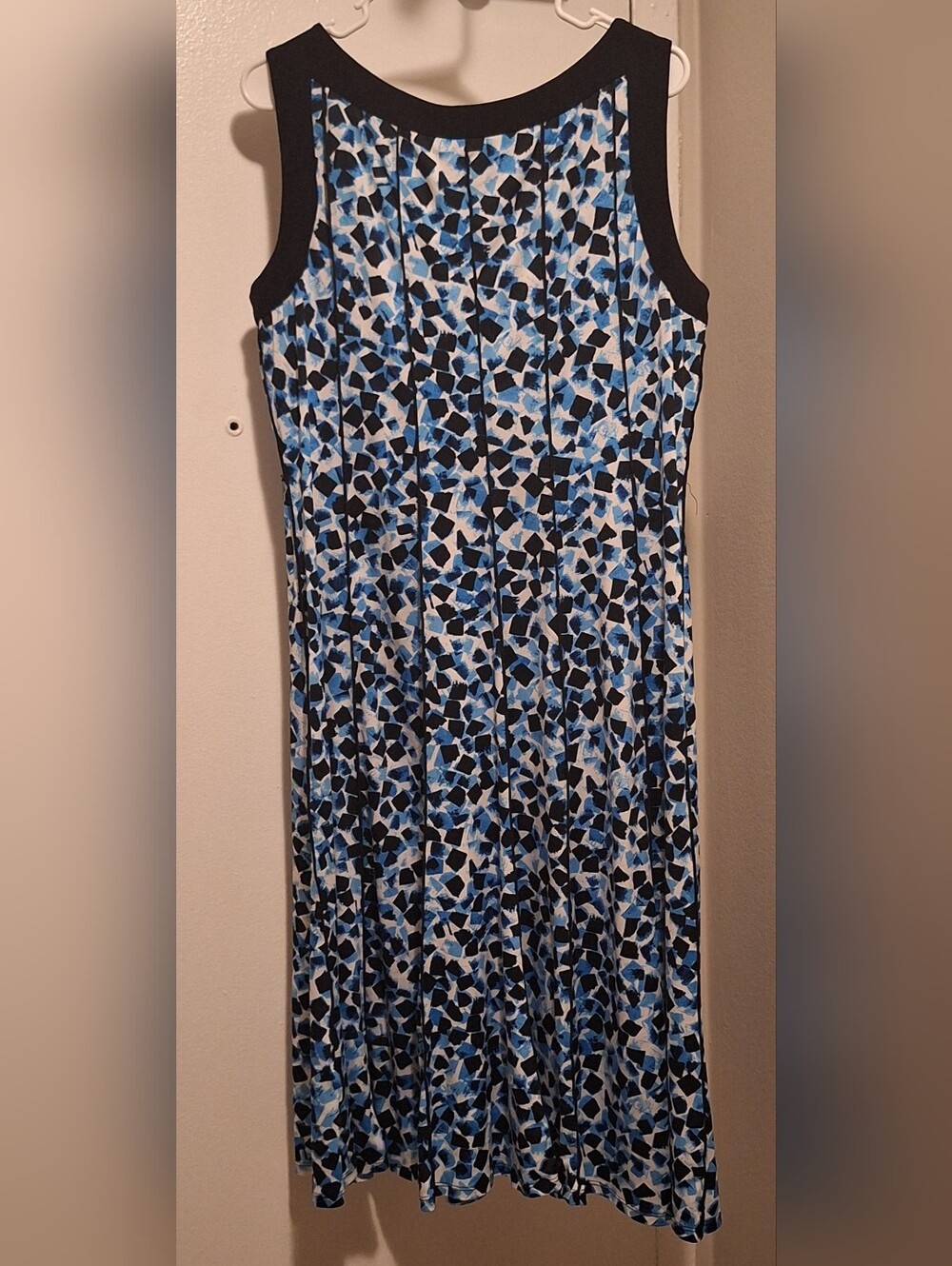Perceptions Blue & White Abstract Sleeveless Fit And Flare with Black Trim